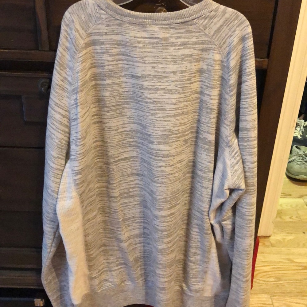 Champion pullover - Picture 3 of 3
